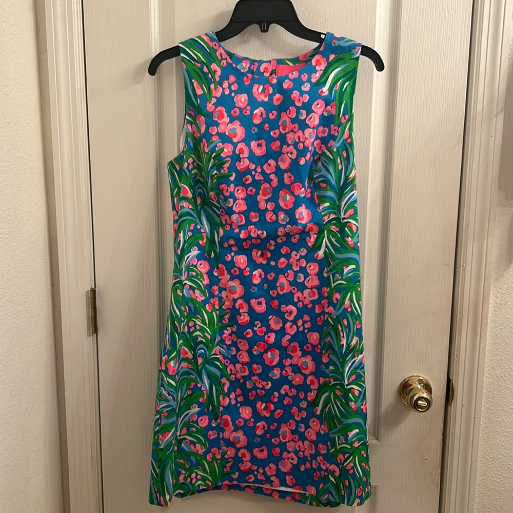 Women dress